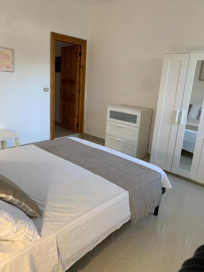 Il Canaletto Apartments Porto Cesareo Bagian luar foto