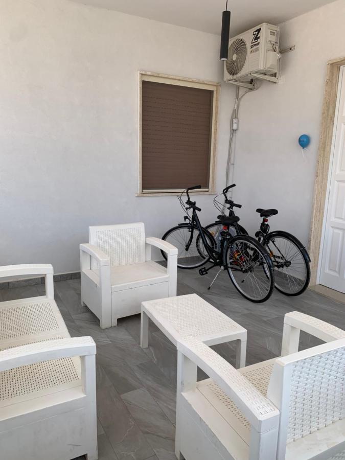 Il Canaletto Apartments Porto Cesareo Bagian luar foto